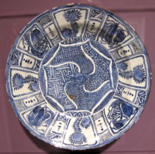 Porcelain dish from Jingdezhen, Wanli period, HMA