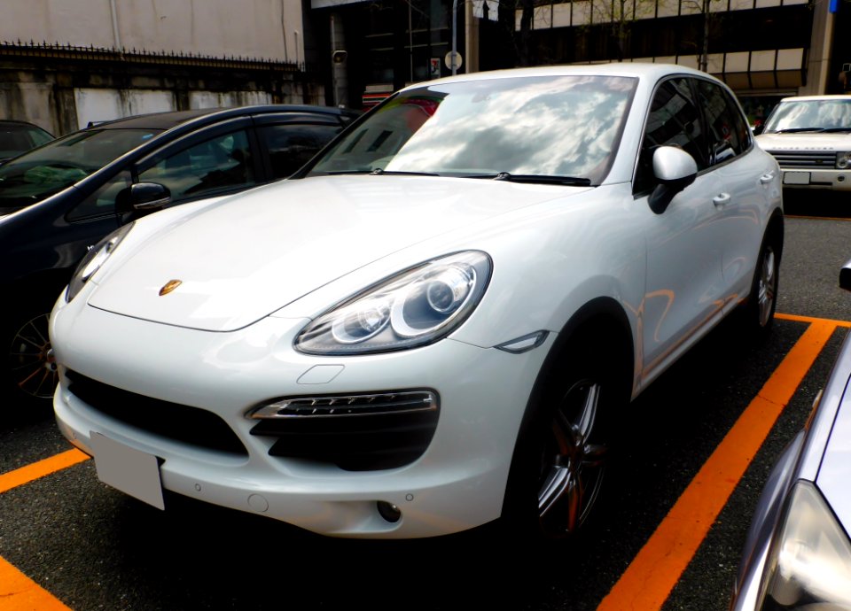 Porsche 958 Cayenne S front