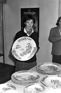Porseleinen borden uit de Nanking Cargo in veilinghuis Christies in Amsterdam, Bestanddeelnr 933-5514