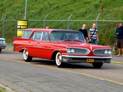 Pontiac Catalina station pic1