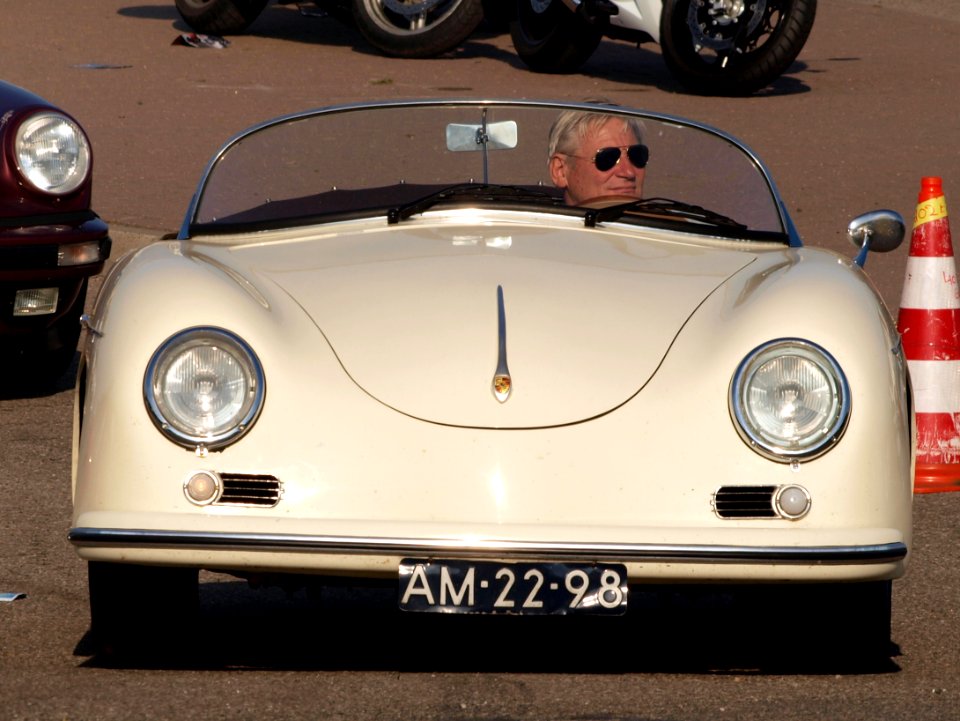 Porsche Speedster dutch licence registration AM-22-98 pic01