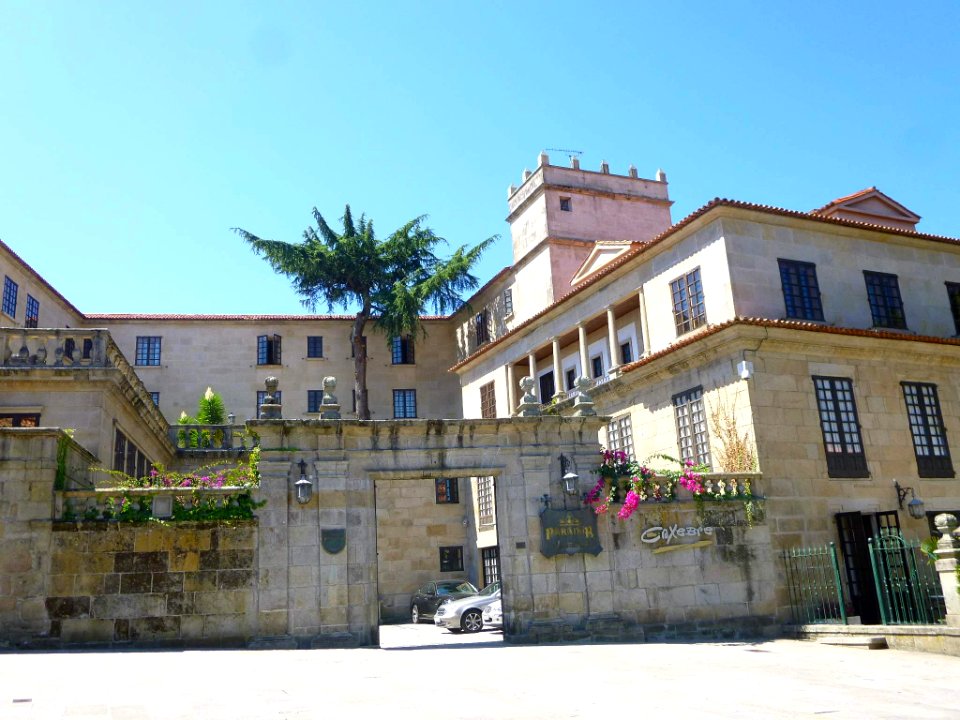Pontevedra - Parador Nacional Casa del Barón (Palacio de los Condes de Maceda) 01