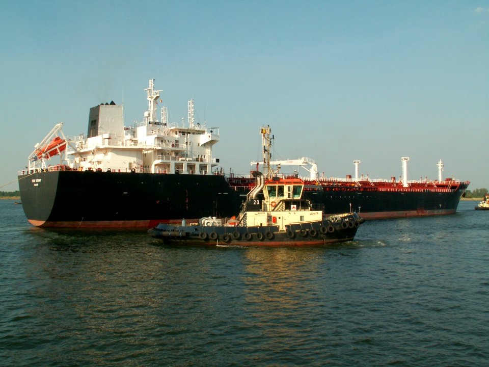 Port Stewart IMO 9251456 p1 coming out of Berendrecht lock, Antwerp, Belgium 22-Jun-2005
