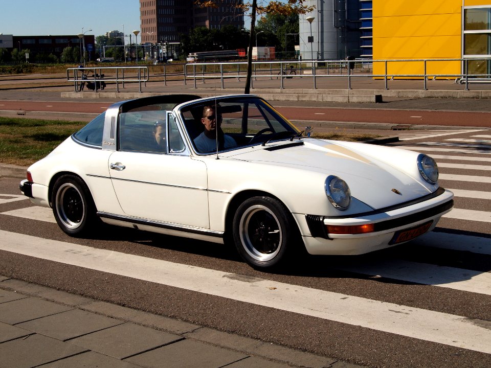 Porsche 911 Targa US GN-LF-04 pic1