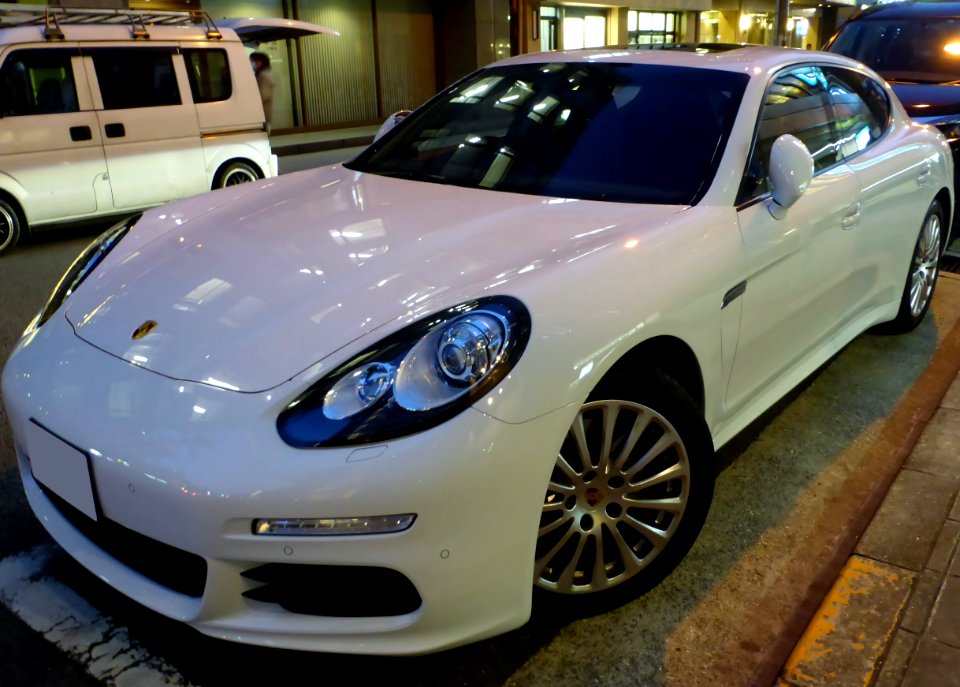 Porsche Panamera (970) front