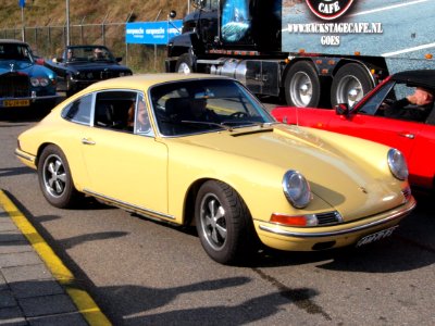 Porsche 911T dutch licence registration AM-71-95 pic2