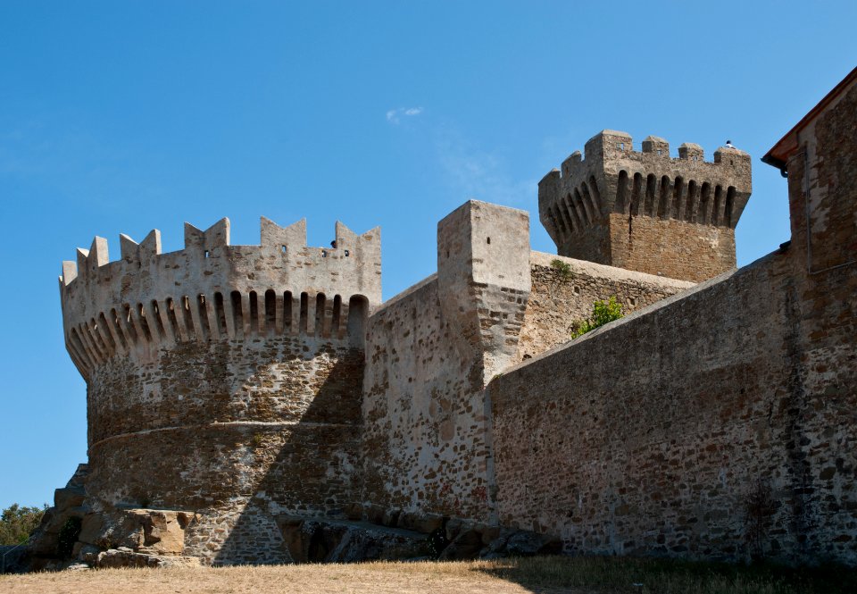 Populonia castle