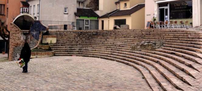 Pontoise (Val-d'Oise) Place des Moineaux, les escaliers