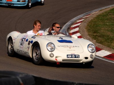 Porsche 550A Spyder dutch licence registration AM-18-95 pic10