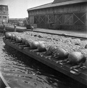 Ponton met Duitse zeemijnen, Bestanddeelnr 900-2992