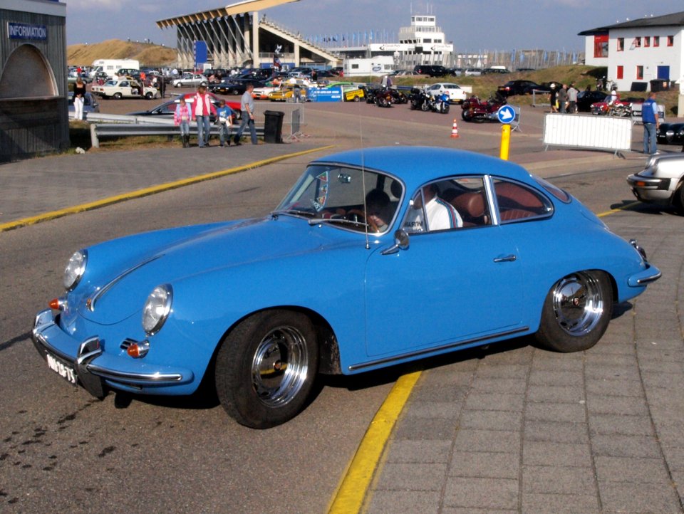 Porsche 356 C dutch licence registration AM-28-73 pic1