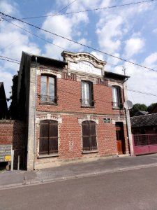 Pontruet (Aisne) ancienne PTT, salle communale