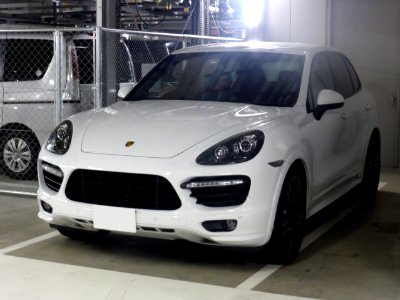 Porsche Cayenne GTS (958) front