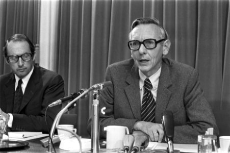 Portret van de minister, Bestanddeelnr 926-7929