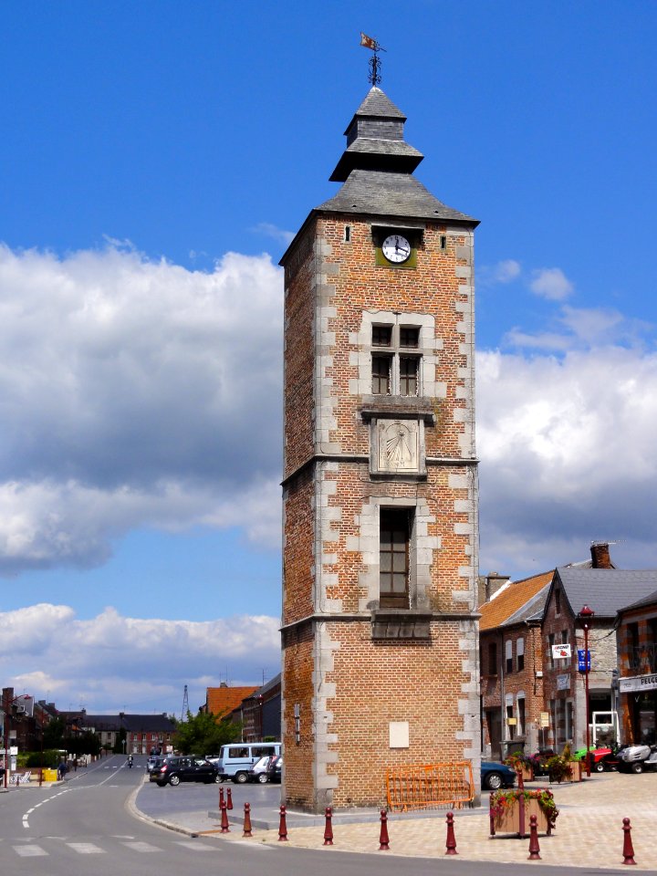 Pont-sur-Sambre (Nord, Fr) beffroi