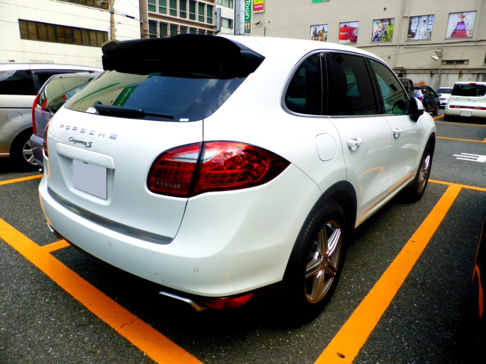 Porsche 958 Cayenne S rear