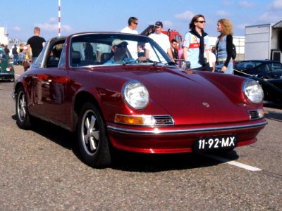 Porsche 911T Targa dutch licence registration 11-92-MX