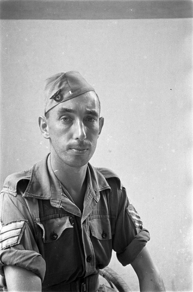 Portret van een sergeant met isnigne Motor Transport op zijn kepi, Bestanddeelnr 105A-6-2