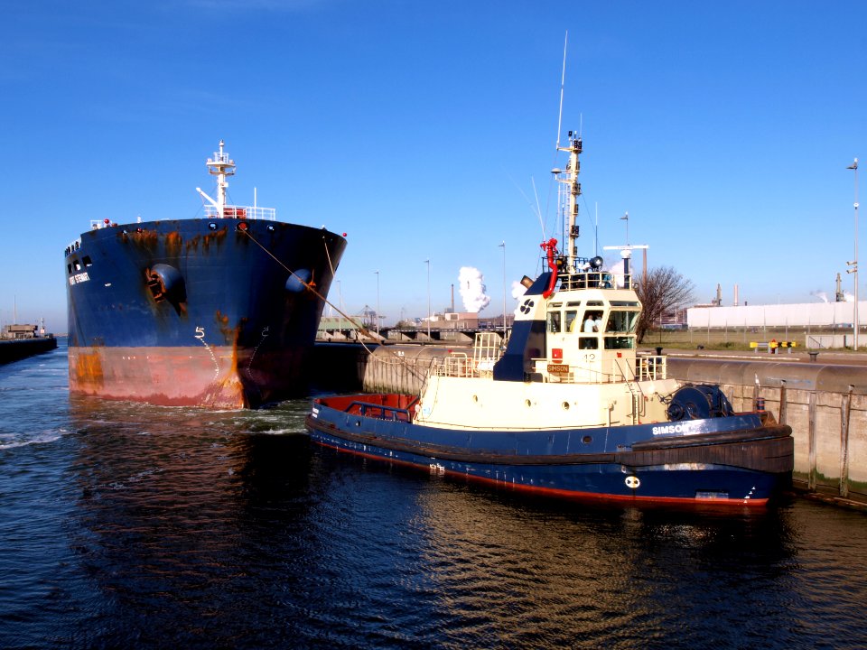 Port Stewart - IMO 9251456 - Callsign V7GE9 & Simson IMO 9054365 at the locks of at IJmuiden, Port of Amsterdam photo-9
