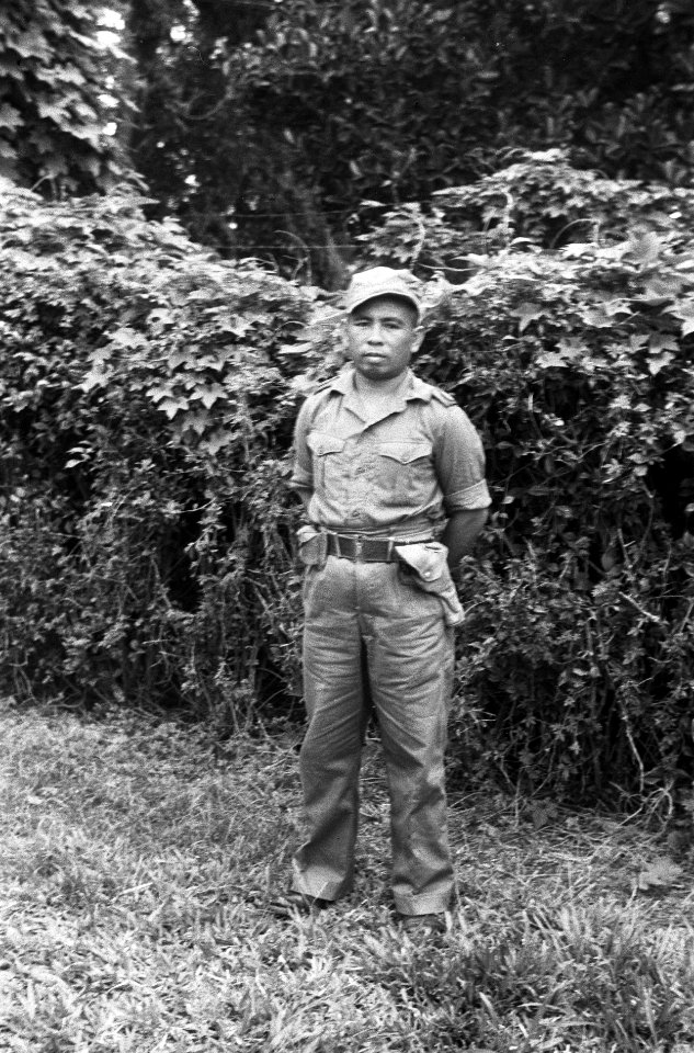 Portret van een Indonesische KNIL-onderofficier, Bestanddeelnr 5984