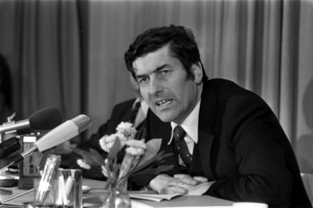 Portret van de minister, Bestanddeelnr 926-7930