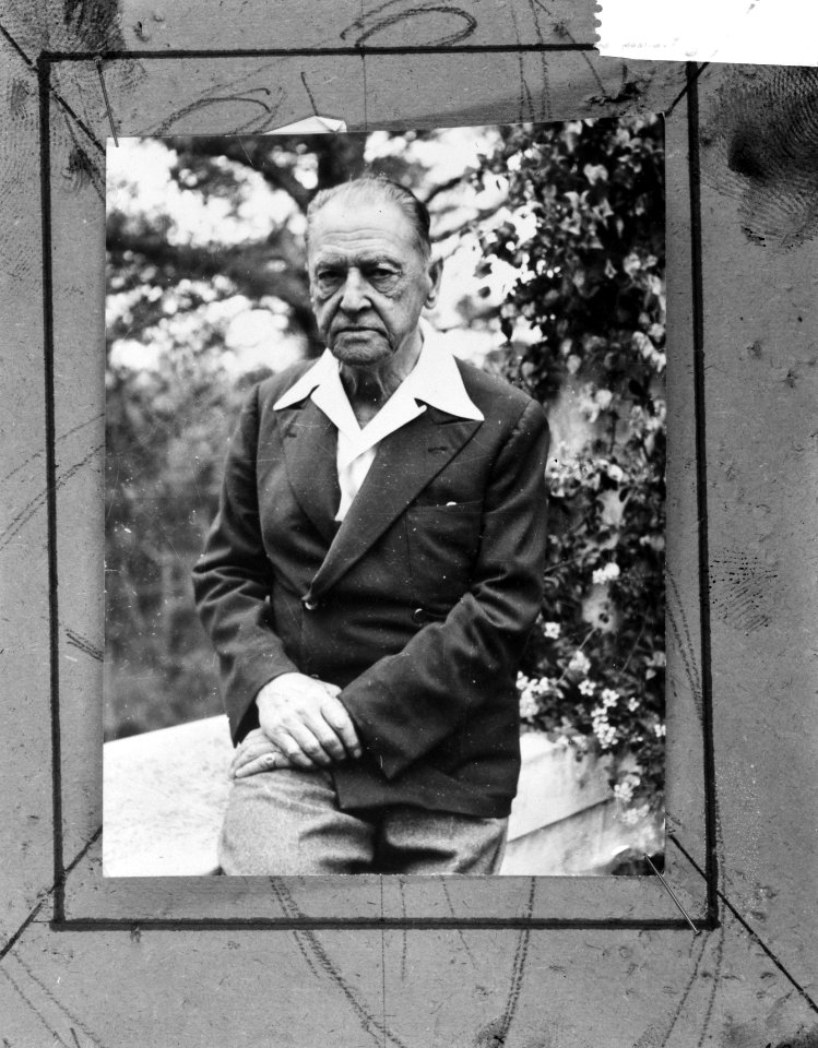 Portret van de schrijver William Somerset Maugham (1874-1965) naar aanleiding v…, Bestanddeelnr 918-5535