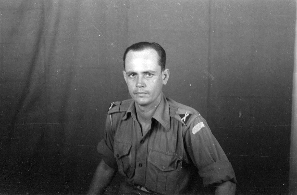 Portret van een KNIL-artillerist, Bestanddeelnr 6788