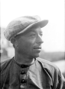 Portret van een man in Marker klederdracht, Bestanddeelnr 252-0710