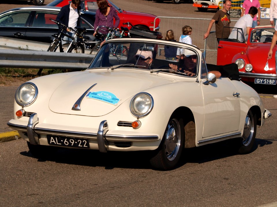 Porsche 356C dutch licence registration AL-69-22-