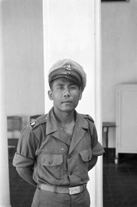 Portret van een Indonesische KNIL-korporaal, Bestanddeelnr 6198