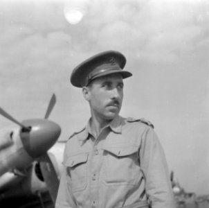 Portret van een officier, Bestanddeelnr 255-6807