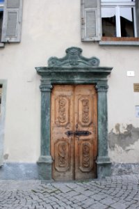 Portale in pietra verde - piazzetta Martino Anzi - Bormio - 2019