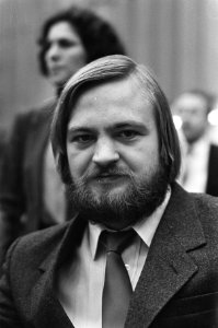 Portret van Artur Joesoepov bij aanvang van de kandidatenmatch in Tilburg, Bestanddeelnr 933-5372