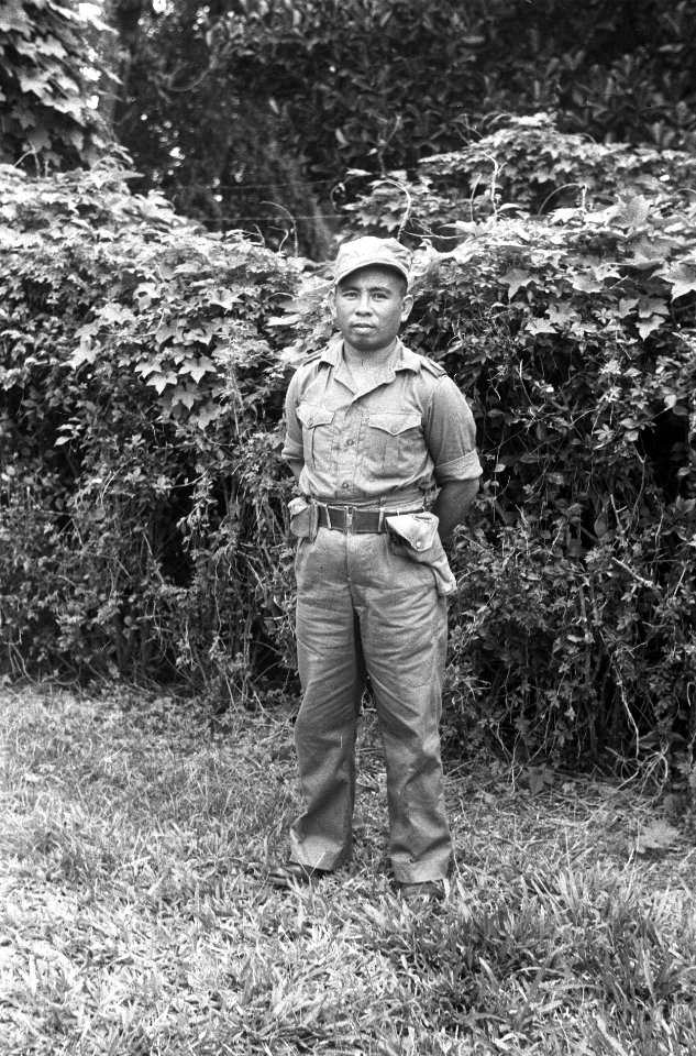 Portret van een Indonesische KNIL-onderofficier, Bestanddeelnr 5986