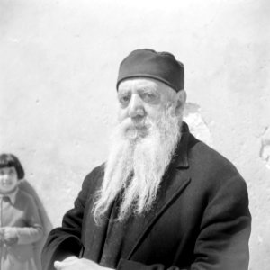 Portret van een Armeense man te Jeruzalem, Bestanddeelnr 255-6524