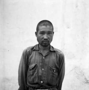 Portret van de krijgsgevangen Japanner Sano Mitsuo (alias Sanoesi)., Bestanddeelnr 13006