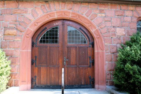 Portal von St. Bonifatius in Jugenheim