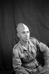 Portret van een militair van de 7 December Divisie, Bestanddeelnr 6058