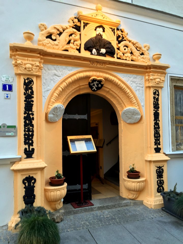 Portal Niedere Burgstraße 1 Pirna