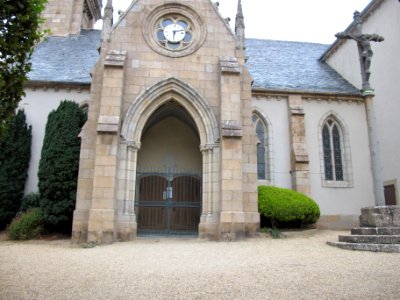 Portail de l'église Saint-Carantec