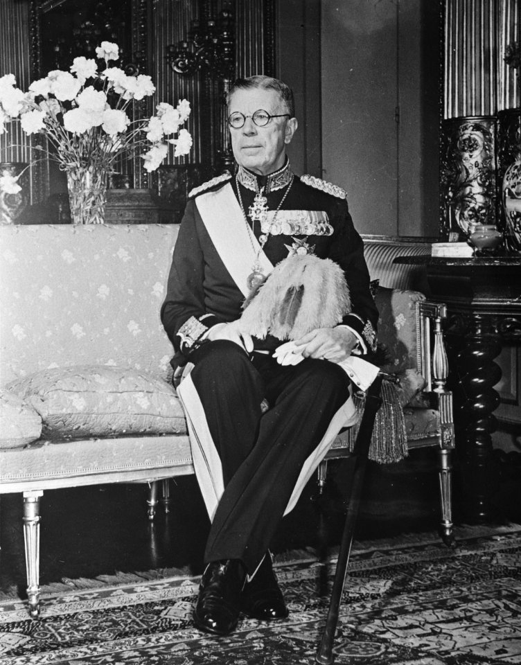 Portrait of Gustaf, King of Sweden, Bestanddeelnr 907-0653 (cropped)