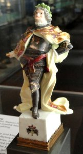 Portrait of Augustus II the Strong, c. 1714-1720, Meissen, modeled by Johann Joachim Kretzchmar, Bottger porcelain, enamel, gold, silver gilding - Gardiner Museum, Toronto - DSC00750