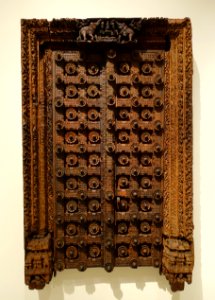 Portal with rosette pattern, South India, Madurai, 17th century, carved wood - Ethnological Museum, Berlin - DSC01555