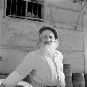 Portret van een bejaarde man als type van een Jemenitische jood, Bestanddeelnr 255-1397