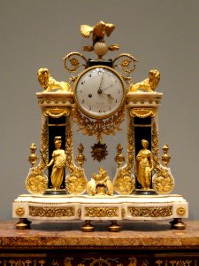 Portico Clock, about 1780-1790, French, gold, enamel - Cleveland Museum of Art - DSC08822