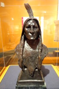 Portrait of an Indian by Max Bachmann, 1900-1905, bronze and green stone base - Brooklyn Museum - DSC09666