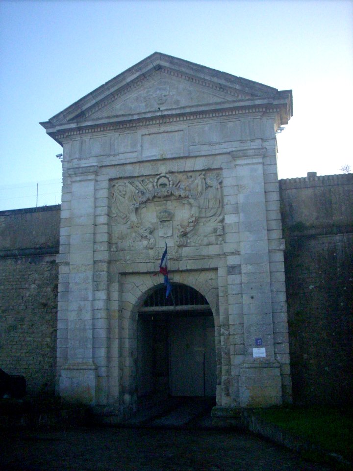 Porte centre penitencier Saint-Martin