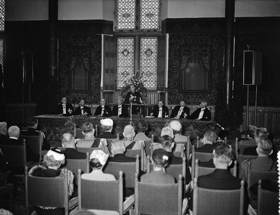 Prins Bernhard Landscommandeur in de Orde van St. Jan. Ridderzaal, Bestanddeelnr 906-5489