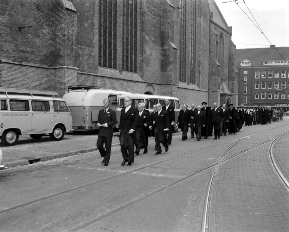 Prins Bernhard herdenkingsbijeenkomst van het Institute of Social Studies bijgew, Bestanddeelnr 914-4061