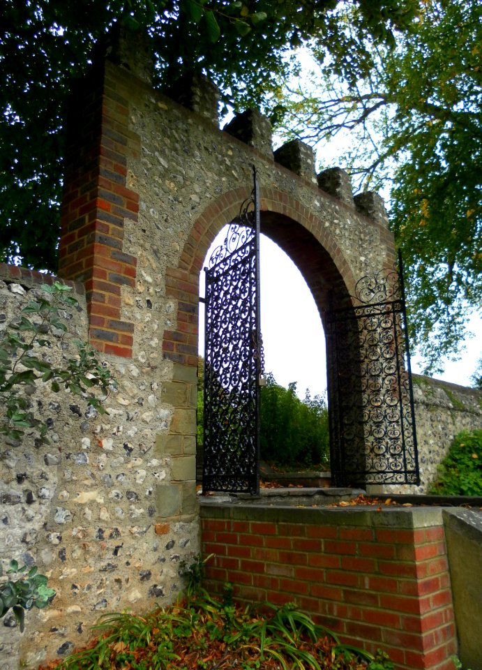 Preston Manor Gardens, Preston Drove, Preston Village, Brighton (September 2011) (17)